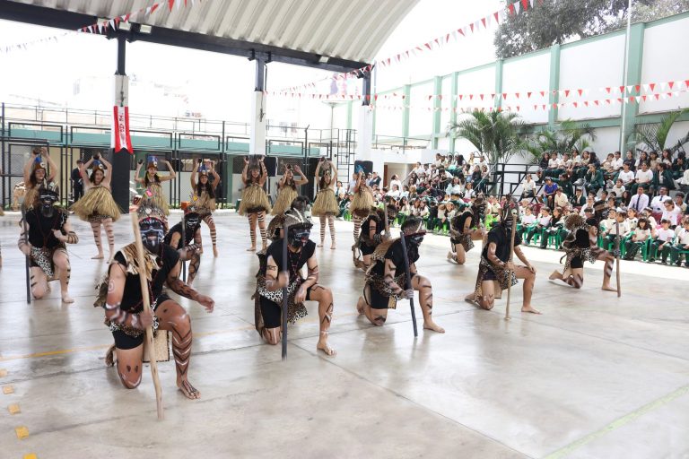 ¡En Santa Rita latimos con orgullo peruano!
